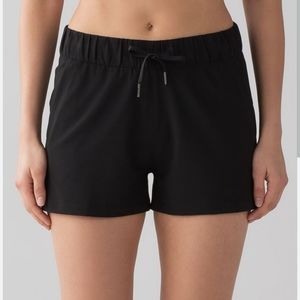 Lululemon on the fly shorts